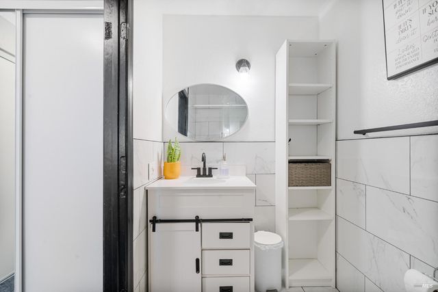 128 Evelyn Cir, Vallejo, CA 94589