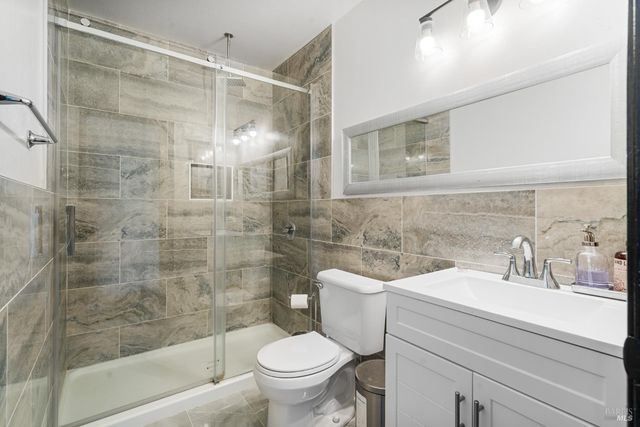 128 Evelyn Cir, Vallejo, CA 94589