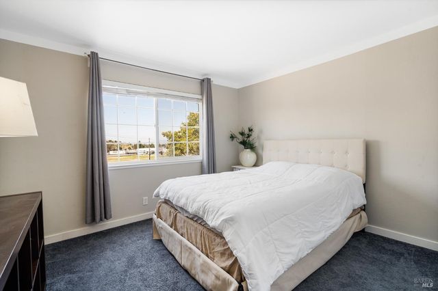 128 Evelyn Cir, Vallejo, CA 94589