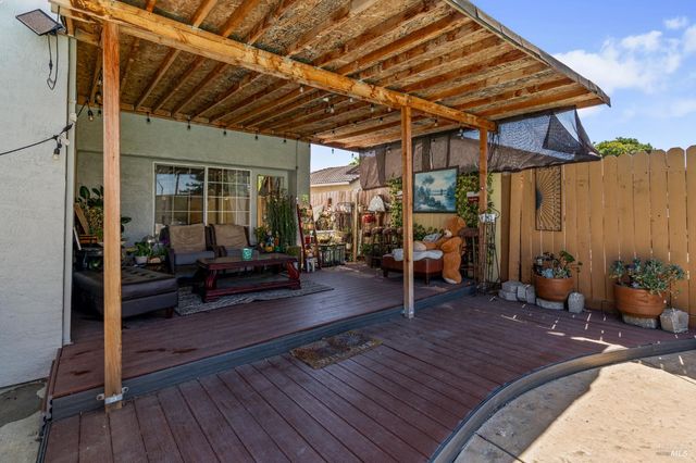 128 Evelyn Cir, Vallejo, CA 94589