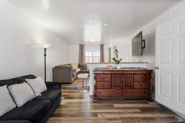 128 Evelyn Cir, Vallejo, CA 94589