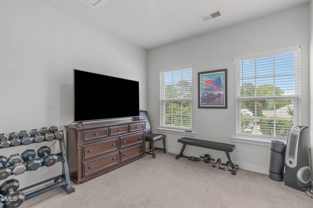 1092 Ambergate Station, Apex, NC 27502