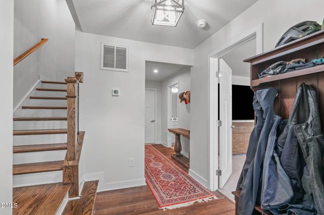 1092 Ambergate Station, Apex, NC 27502