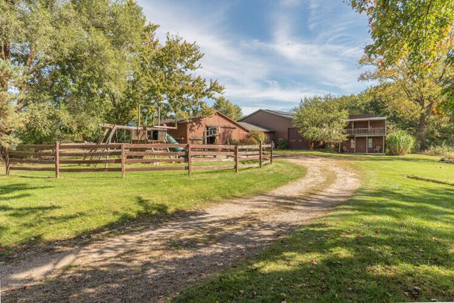 2875 Trailwood Lane, Ann Arbor, MI 48105