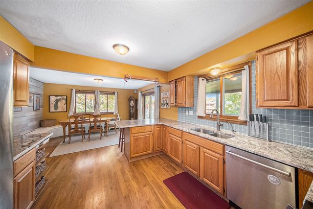 2875 Trailwood Lane, Ann Arbor, MI 48105