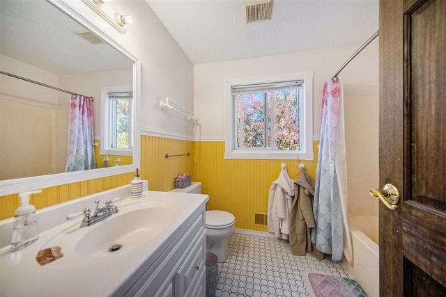 2875 Trailwood Lane, Ann Arbor, MI 48105