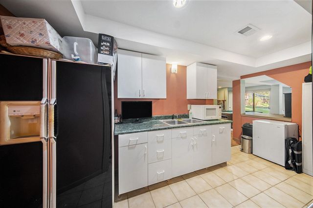 2875 Trailwood Lane, Ann Arbor, MI 48105