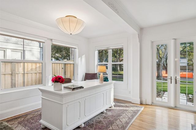 2527 W WATROUS AVENUE, Tampa, FL 33629