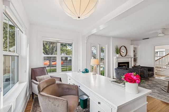 2527 W WATROUS AVENUE, Tampa, FL 33629