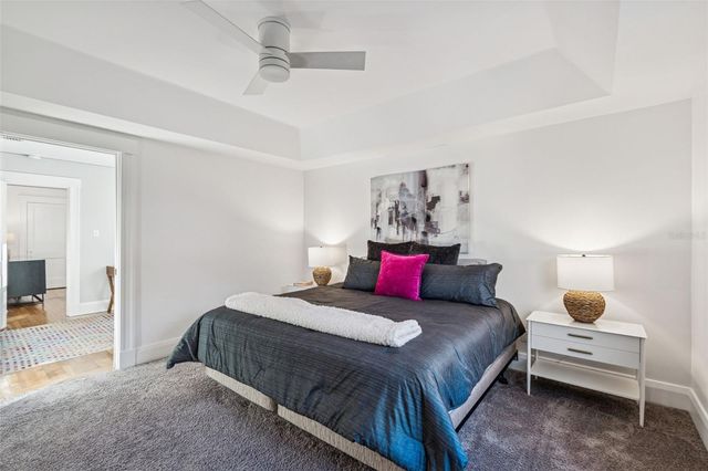 2527 W WATROUS AVENUE, Tampa, FL 33629