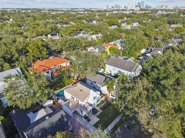 2527 W WATROUS AVENUE, Tampa, FL 33629