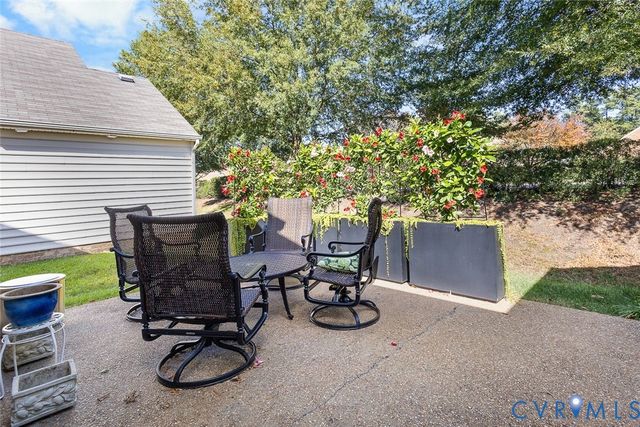 5012 Park Commons Loop, Glen Allen, VA 23059