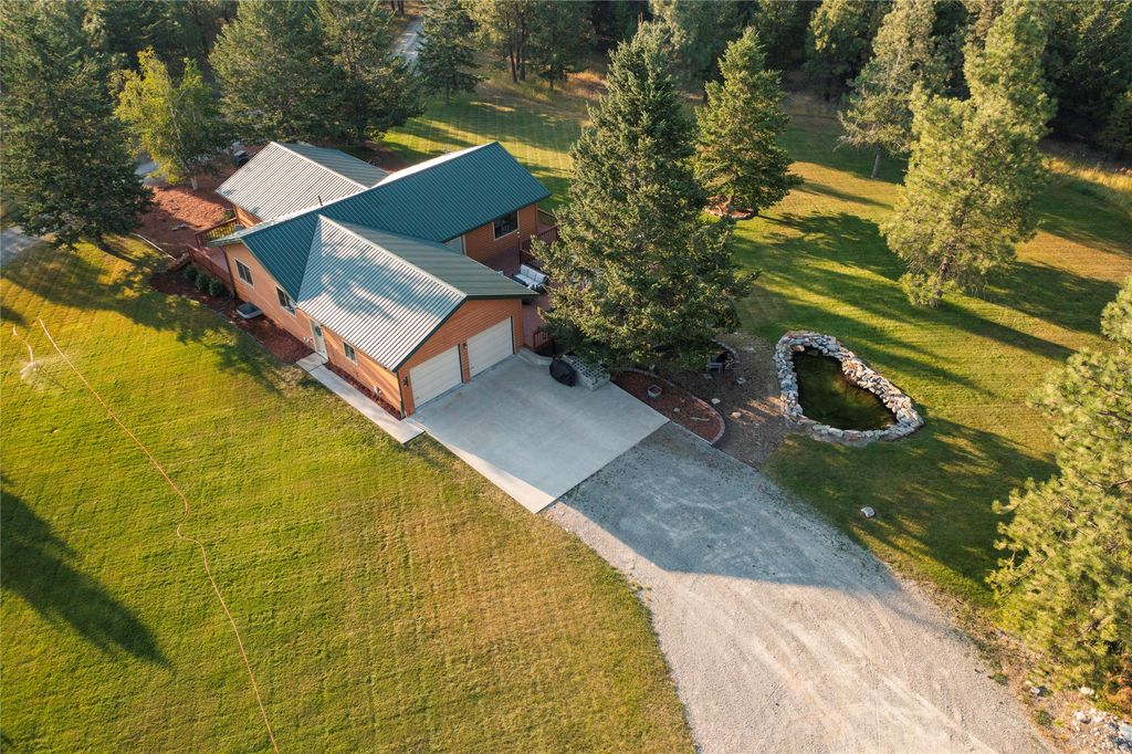 425 Koocanusa Estates Drive N, Eureka, MT 59917 photo 3
