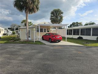 7 Pearl DR # 7P, Naples, FL 34114