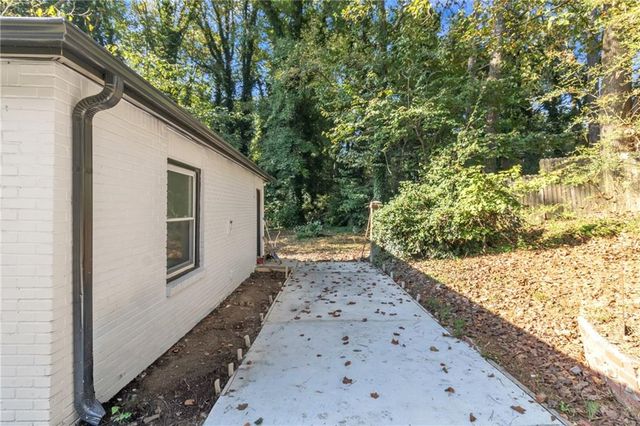 287 Banberry SE Drive, Atlanta, GA 30315