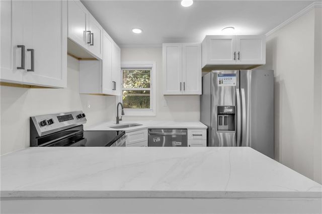 287 Banberry SE Drive, Atlanta, GA 30315