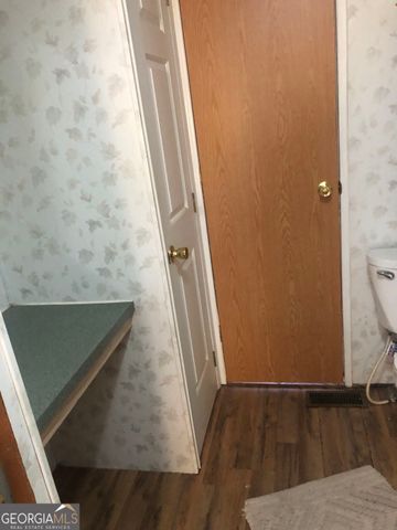 618 Riverside Drive, Cleveland, GA 30528