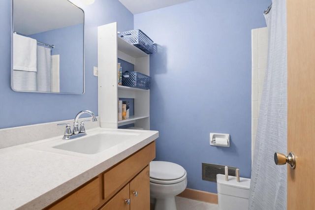 2419 Thor AVENUE, Racine, WI 53405