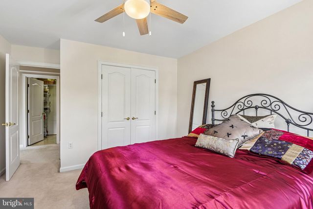 4014 DOGBERRY LN, Fairfax, VA 22033