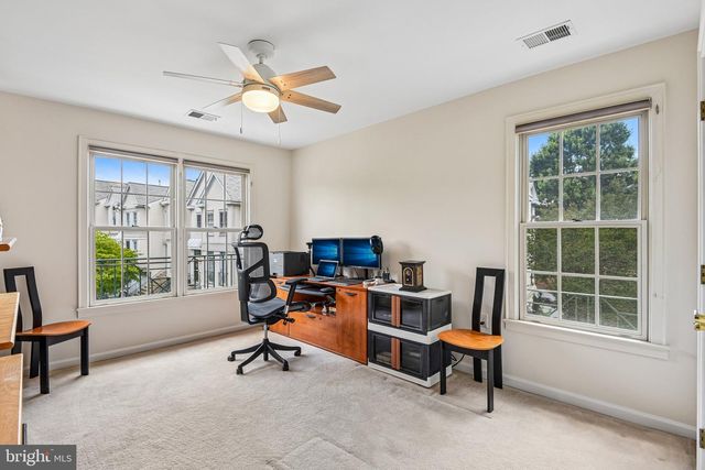 4014 DOGBERRY LN, Fairfax, VA 22033