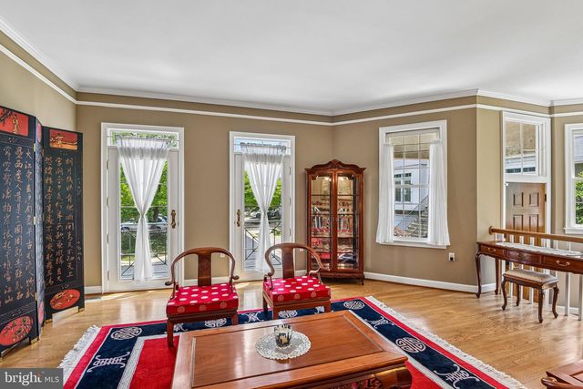 4014 DOGBERRY LN, Fairfax, VA 22033