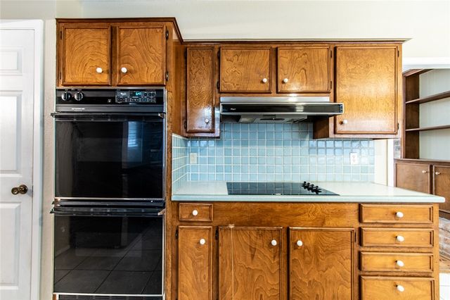 5010 Royalton Dr, Corpus Christi, TX 78413