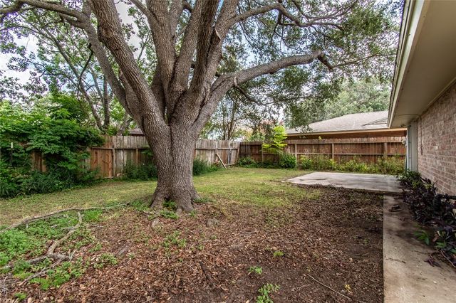 5010 Royalton Dr, Corpus Christi, TX 78413