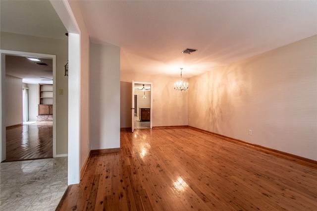 5010 Royalton Dr, Corpus Christi, TX 78413