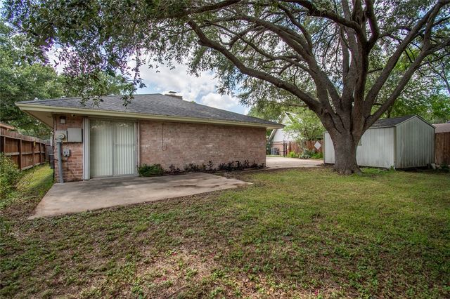 5010 Royalton Dr, Corpus Christi, TX 78413