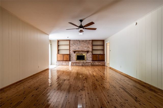 5010 Royalton Dr, Corpus Christi, TX 78413