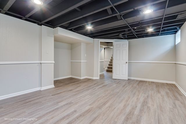 10072 Drury Lane, Westchester, IL 60154
