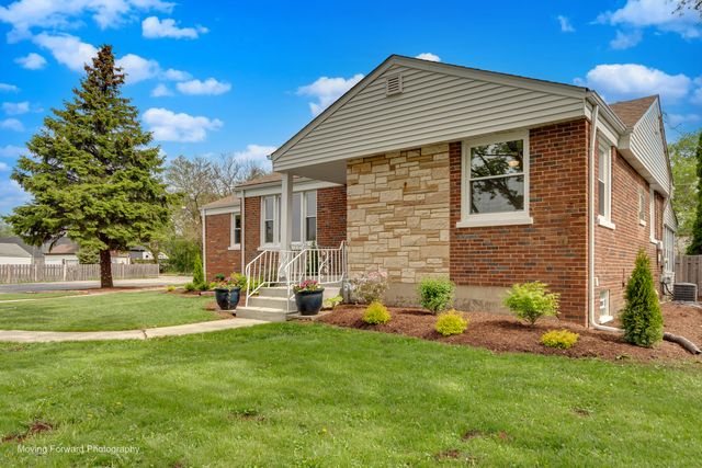 10072 Drury Lane, Westchester, IL 60154