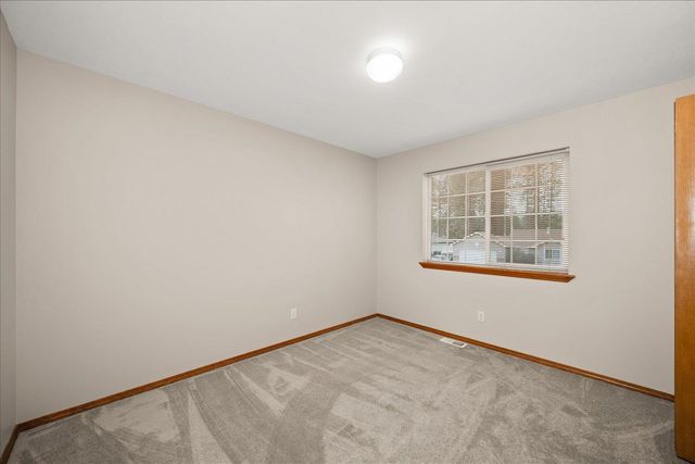 7602 N Old Fort Dr, Spokane, WA 99208