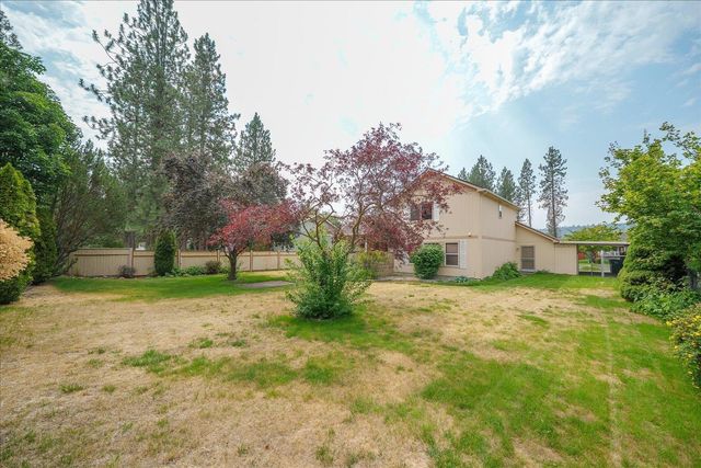 7602 N Old Fort Dr, Spokane, WA 99208