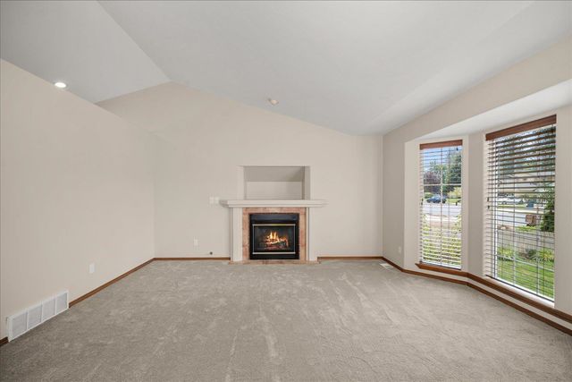 7602 N Old Fort Dr, Spokane, WA 99208