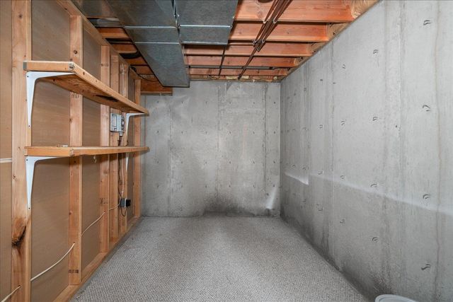 7602 N Old Fort Dr, Spokane, WA 99208