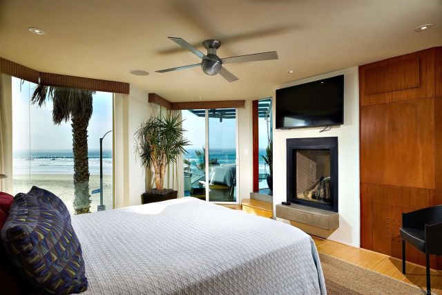 3377 Ocean Front Walk, San Diego, CA 92109