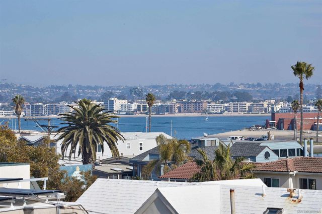 3377 Ocean Front Walk, San Diego, CA 92109
