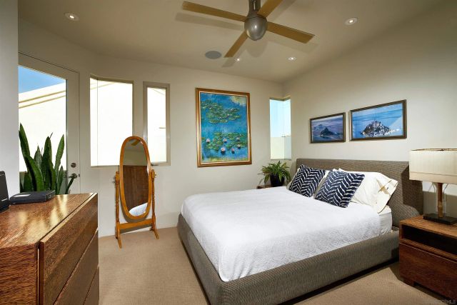 3377 Ocean Front Walk, San Diego, CA 92109