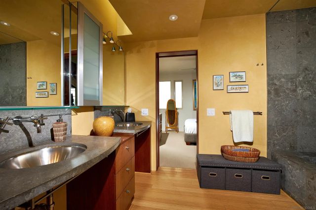 3377 Ocean Front Walk, San Diego, CA 92109