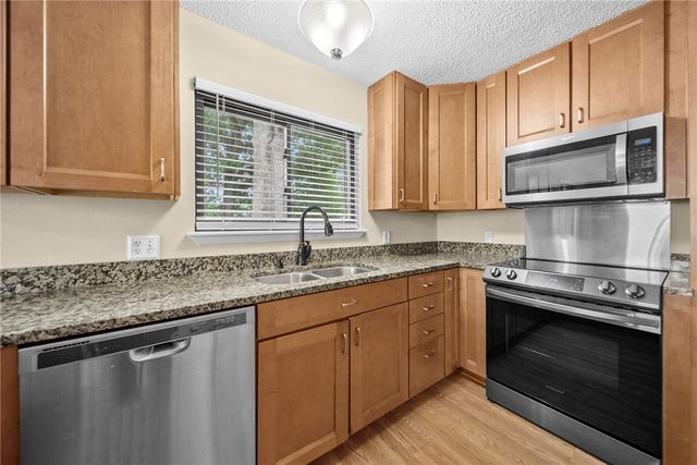 16578 Cypress Lane, Rogers, AR 72756