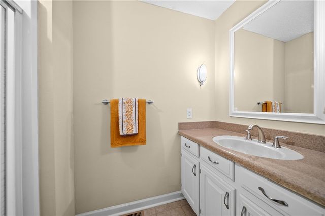 16578 Cypress Lane, Rogers, AR 72756