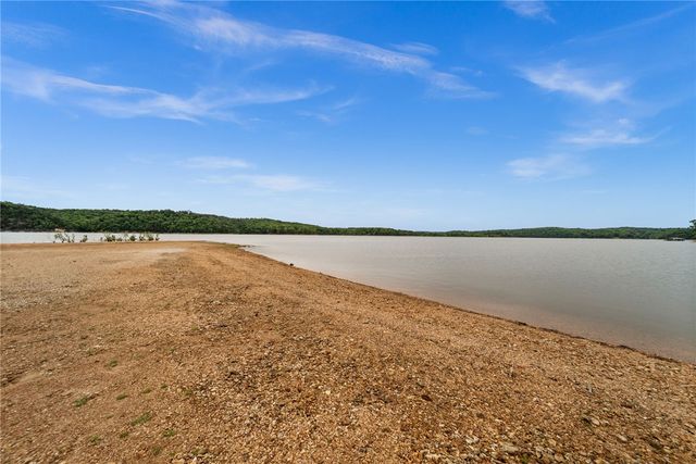 16578 Cypress Lane, Rogers, AR 72756