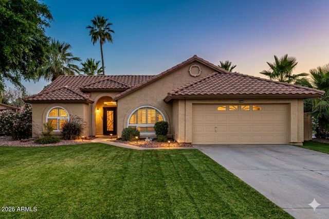 2330 W MYRTLE Drive, Chandler, AZ 85248