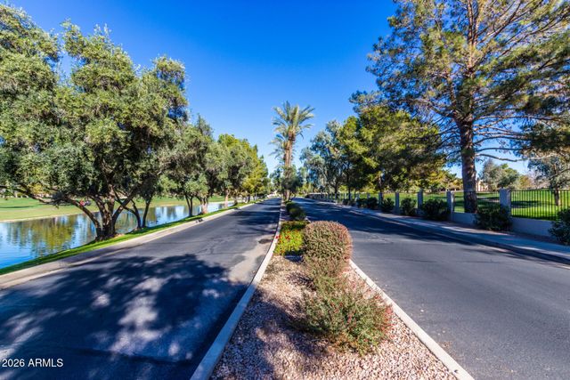 2330 W MYRTLE Drive, Chandler, AZ 85248