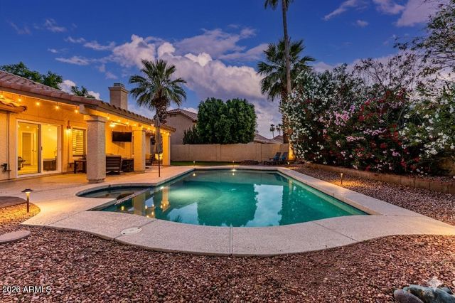 2330 W MYRTLE Drive, Chandler, AZ 85248