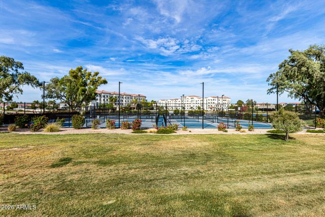 2330 W MYRTLE Drive, Chandler, AZ 85248