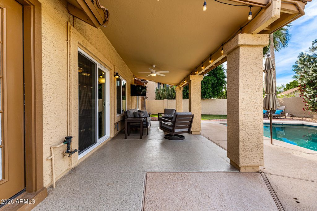 Image 24 of property listing at 2330 W MYRTLE Drive, Chandler, AZ 85248