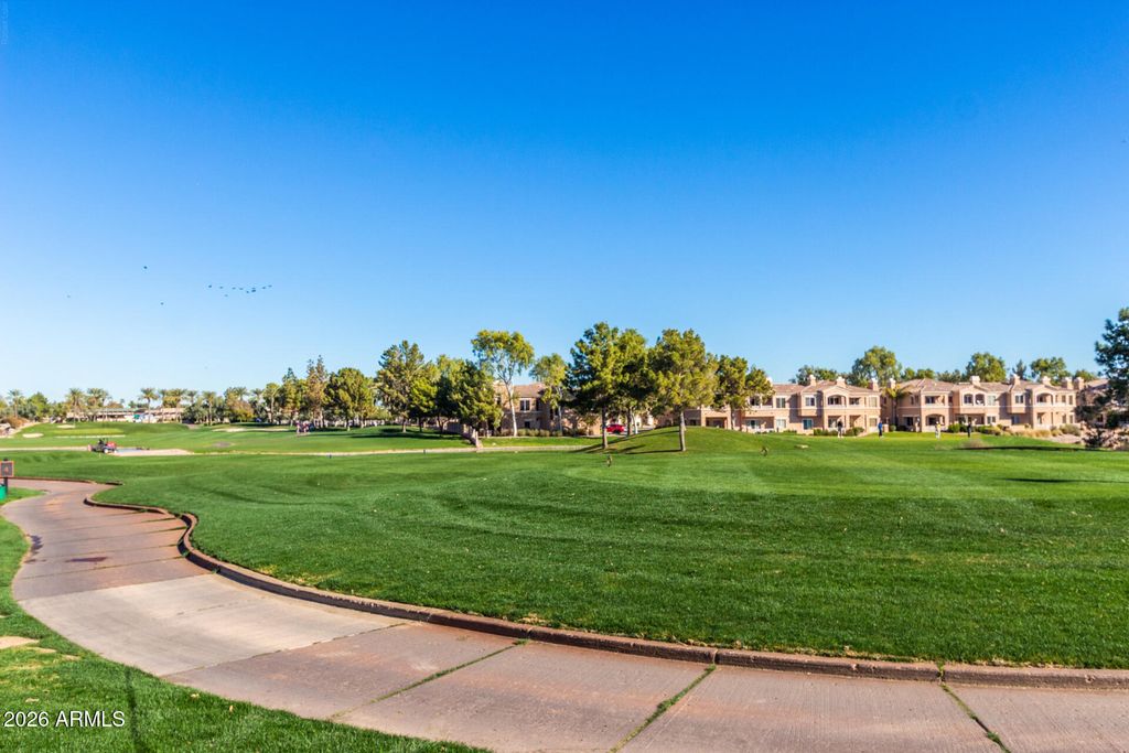 Image 33 of property listing at 2330 W MYRTLE Drive, Chandler, AZ 85248