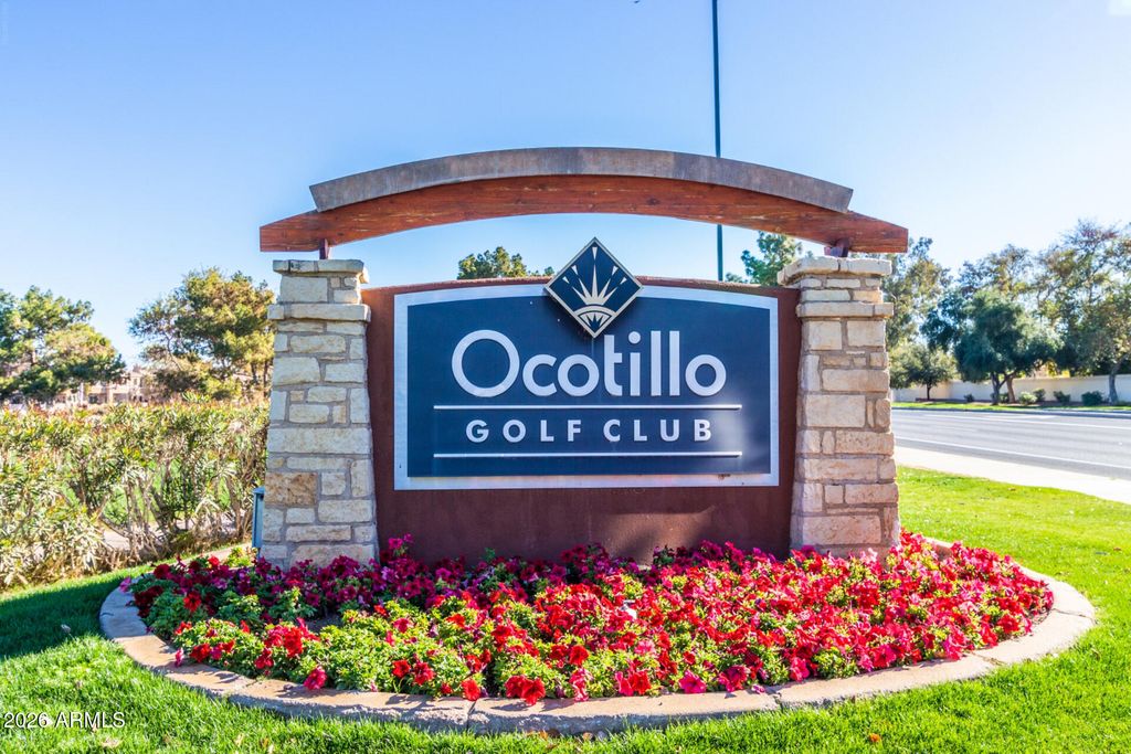 Image 36 of property listing at 2330 W MYRTLE Drive, Chandler, AZ 85248